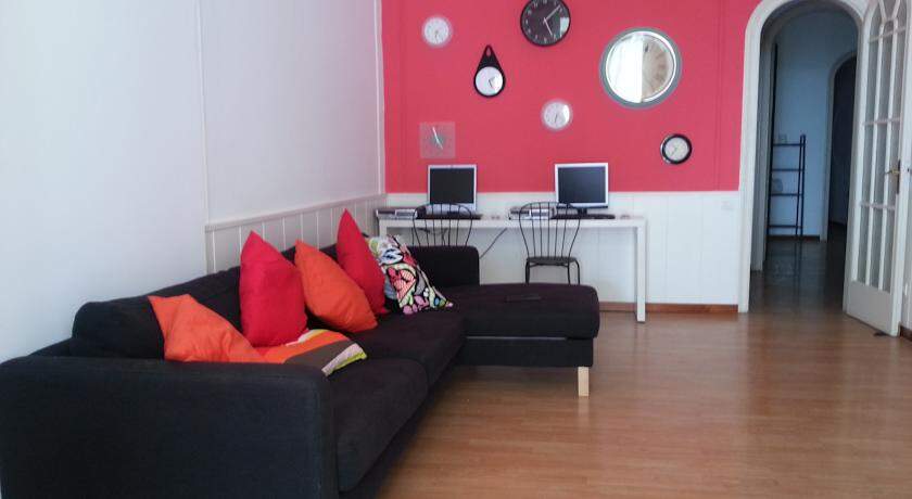 fabrizzios terrace hostel internet area