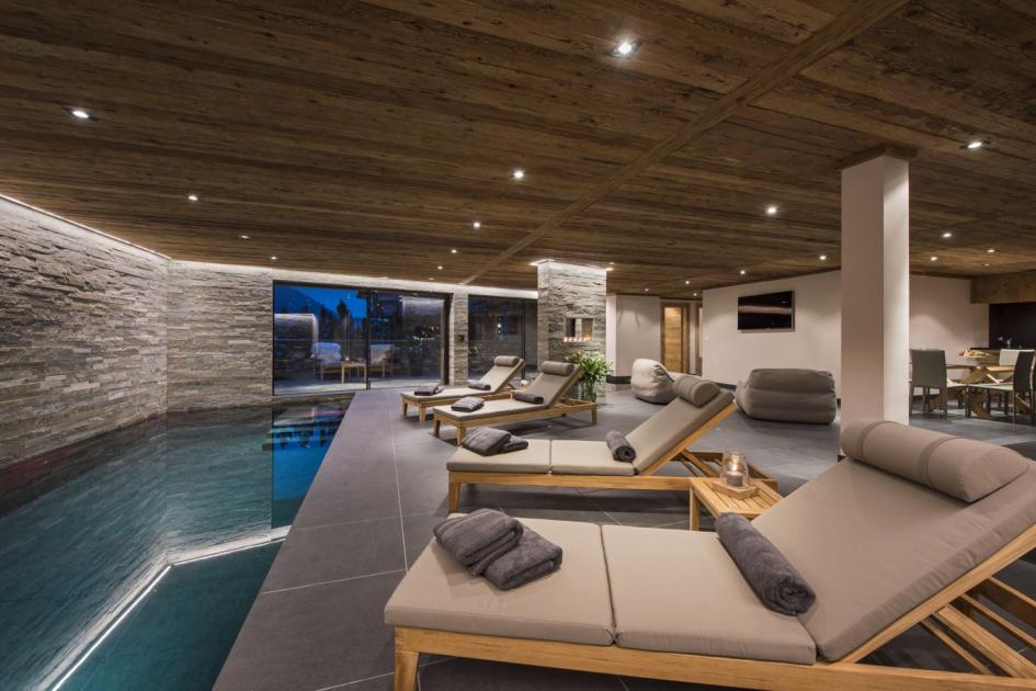 Luxury indoor pool at chalet in verbier