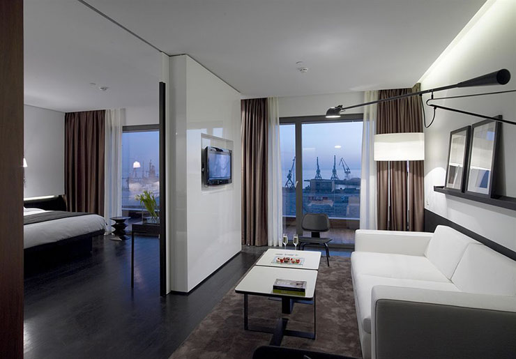 visit thessaloniki for a luxury vacation in the met hotel