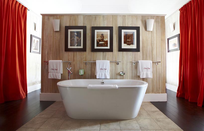 This is How it's Look Premium Suite Bathroom at Eden Rock Retreat