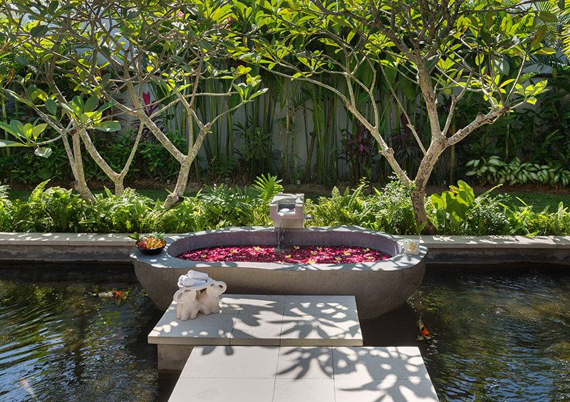 exotic vacation bali villa outdoor bathtub