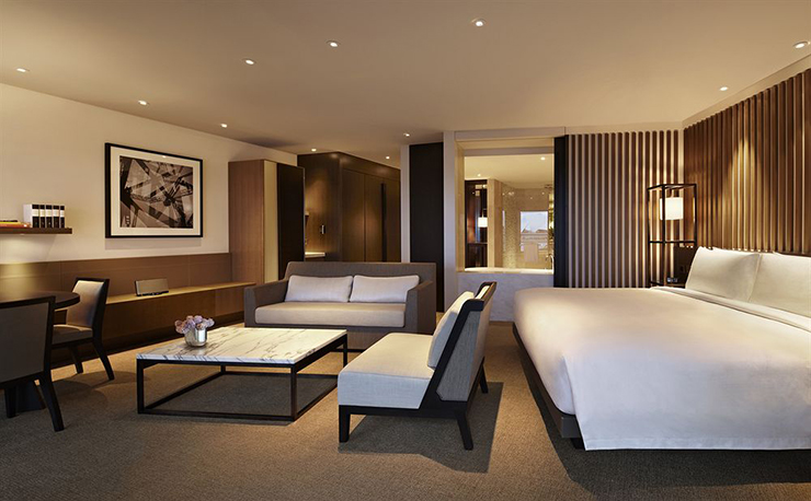 5 star hotel guestroom sydney