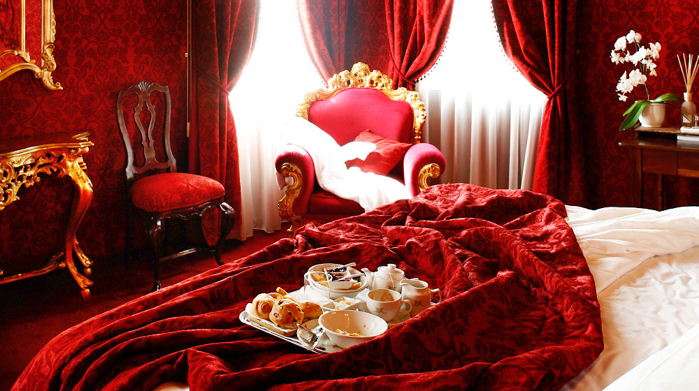 dark red stylish guestroom hotel venice