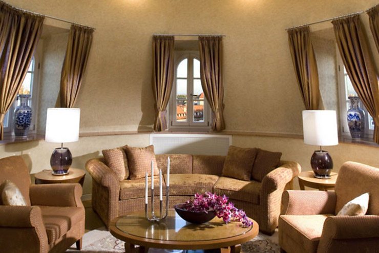 luxury comfort suite 5 star munich hotel