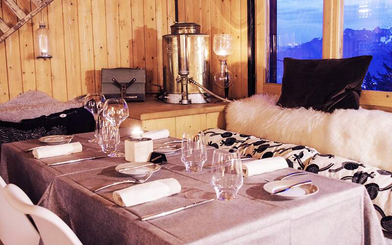 Taste Local Authentic Cuisine in Comfortable and Cozy Restaurant