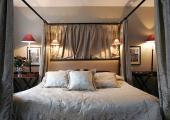 the pand bruges boutique hotel baldachin bed