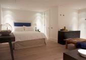 private bedroom with bathroom luxury villa to rent