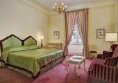 cozy guestroom luxury acccommodation villa d'este